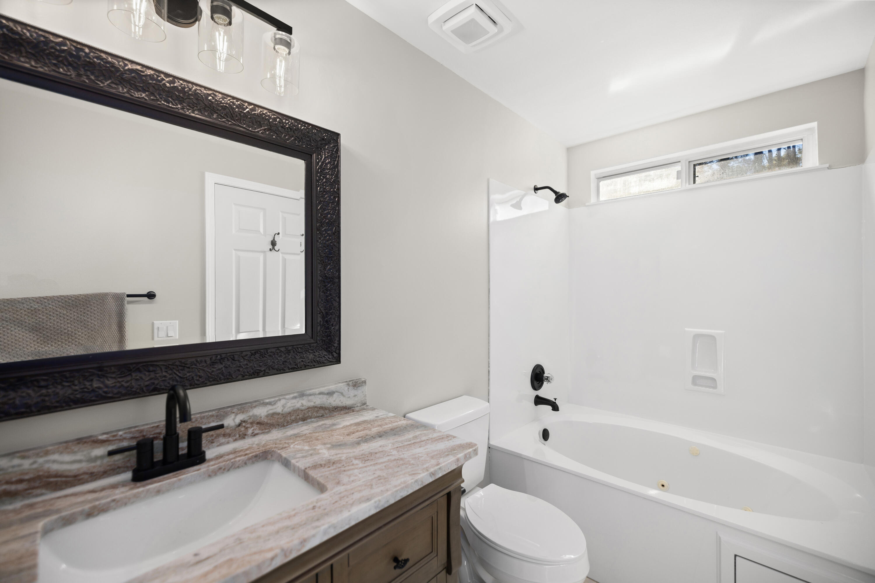 140 Harding Road Niceville, FL 32578 - Photo 38 of 56 140HardingRd-Niceville-FL-050