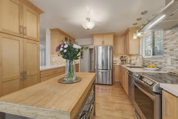 $1,488,000 | 221 North Rengstorff Avenue, Unit 1, Mountain View, CA 94043