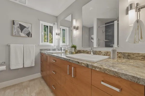 $1,488,000 | 221 North Rengstorff Avenue, Unit 1, Mountain View, CA 94043