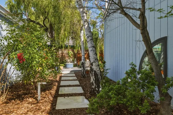 $1,488,000 | 221 North Rengstorff Avenue, Unit 1, Mountain View, CA 94043