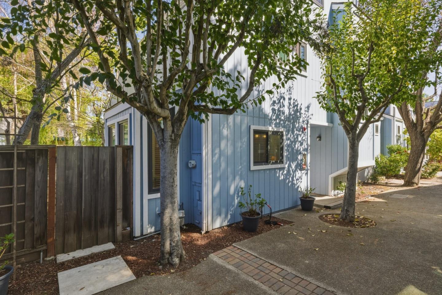 221 North Rengstorff Avenue, Unit 1 Mountain View, CA 94043 - Photo 43 of 54