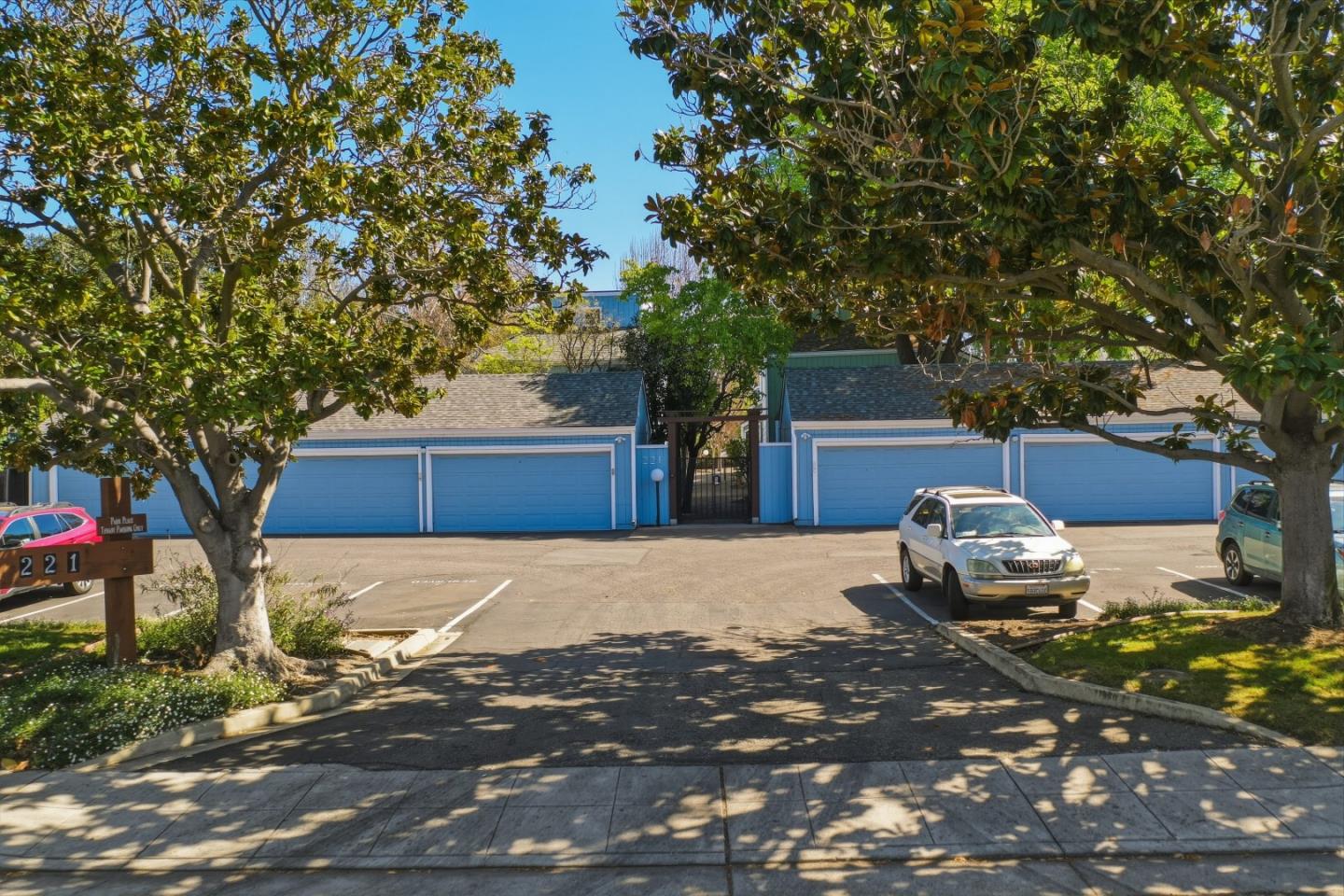 221 North Rengstorff Avenue, Unit 1 Mountain View, CA 94043 - Photo 44 of 54