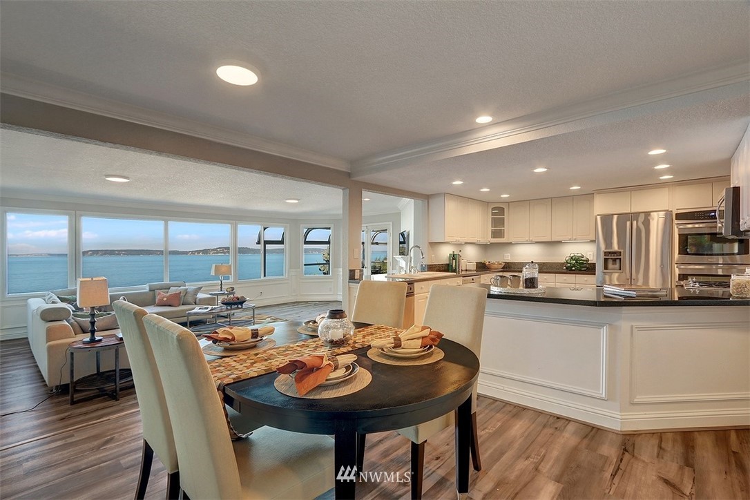 8001 Talbot Road Edmonds, WA 98026 - Photo 13 of 40