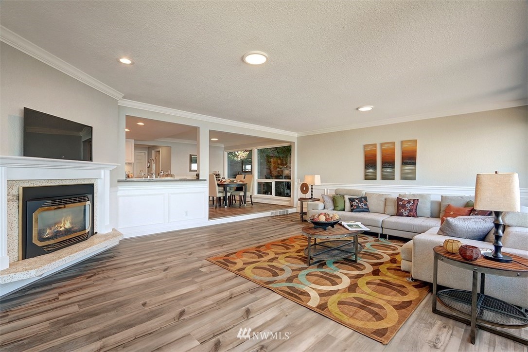 8001 Talbot Road Edmonds, WA 98026 - Photo 16 of 40