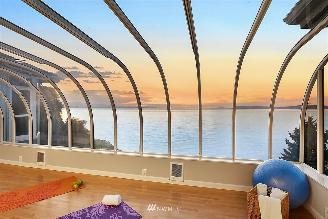 8001 Talbot Road Edmonds, WA 98026 - Photo 20 of 40