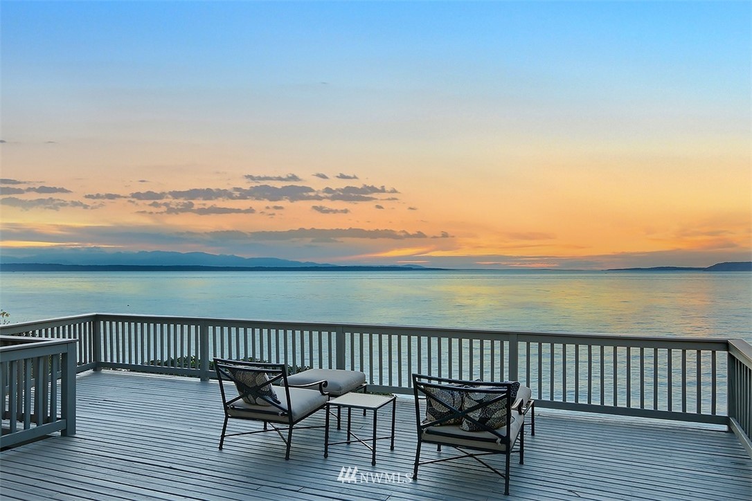 8001 Talbot Road Edmonds, WA 98026 - Photo 3 of 40