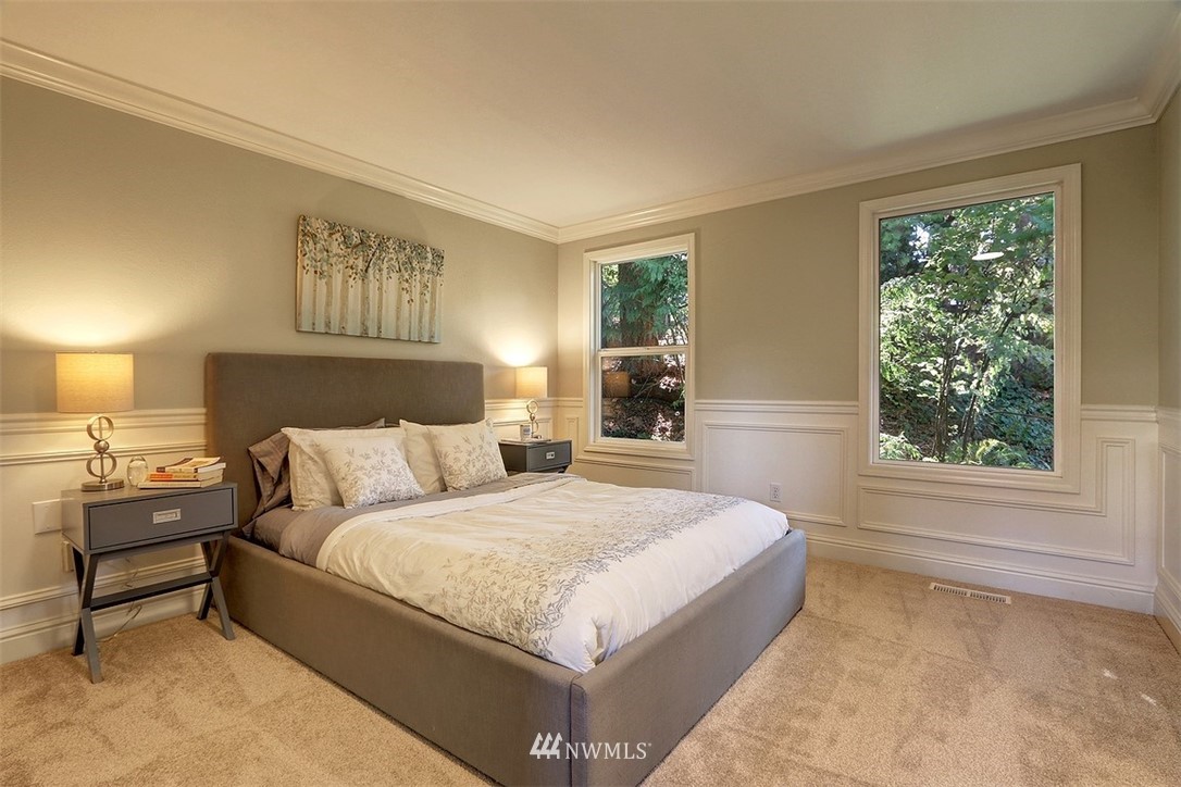 8001 Talbot Road Edmonds, WA 98026 - Photo 27 of 40