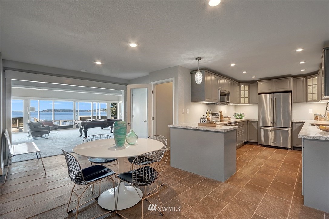 8001 Talbot Road Edmonds, WA 98026 - Photo 29 of 40