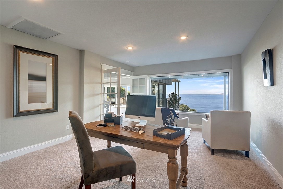 8001 Talbot Road Edmonds, WA 98026 - Photo 34 of 40