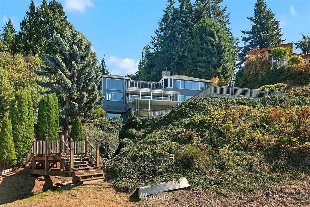 8001 Talbot Road Edmonds, WA 98026 - Photo 36 of 40