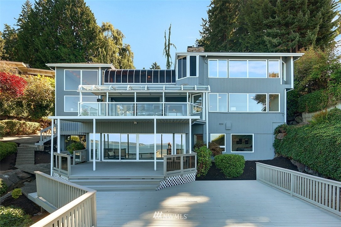 8001 Talbot Road Edmonds, WA 98026 - Photo 37 of 40