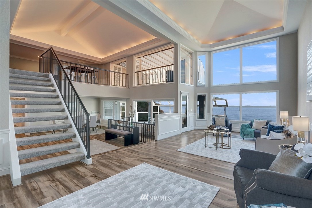 8001 Talbot Road Edmonds, WA 98026 - Photo 5 of 40