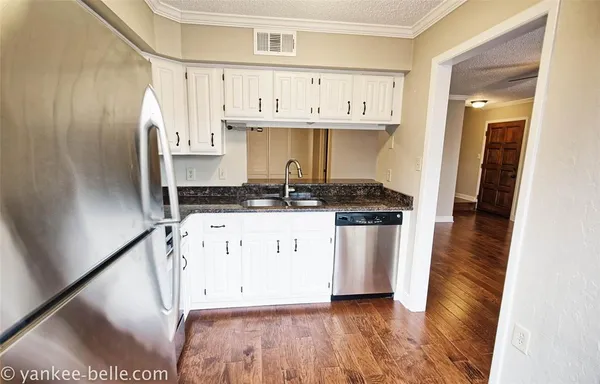$1,300 | 3100 Fairfield Avenue, Unit 13D, Shreveport, LA 71104
