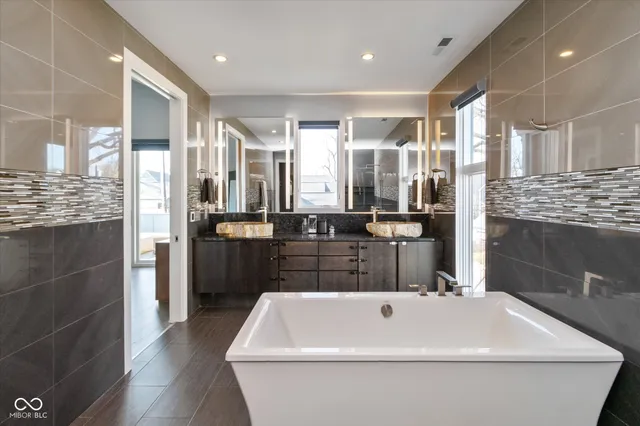 $1,225,000 | 1948 Central Avenue, Indianapolis, IN 46202