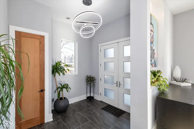 $1,225,000 | 1948 Central Avenue, Indianapolis, IN 46202