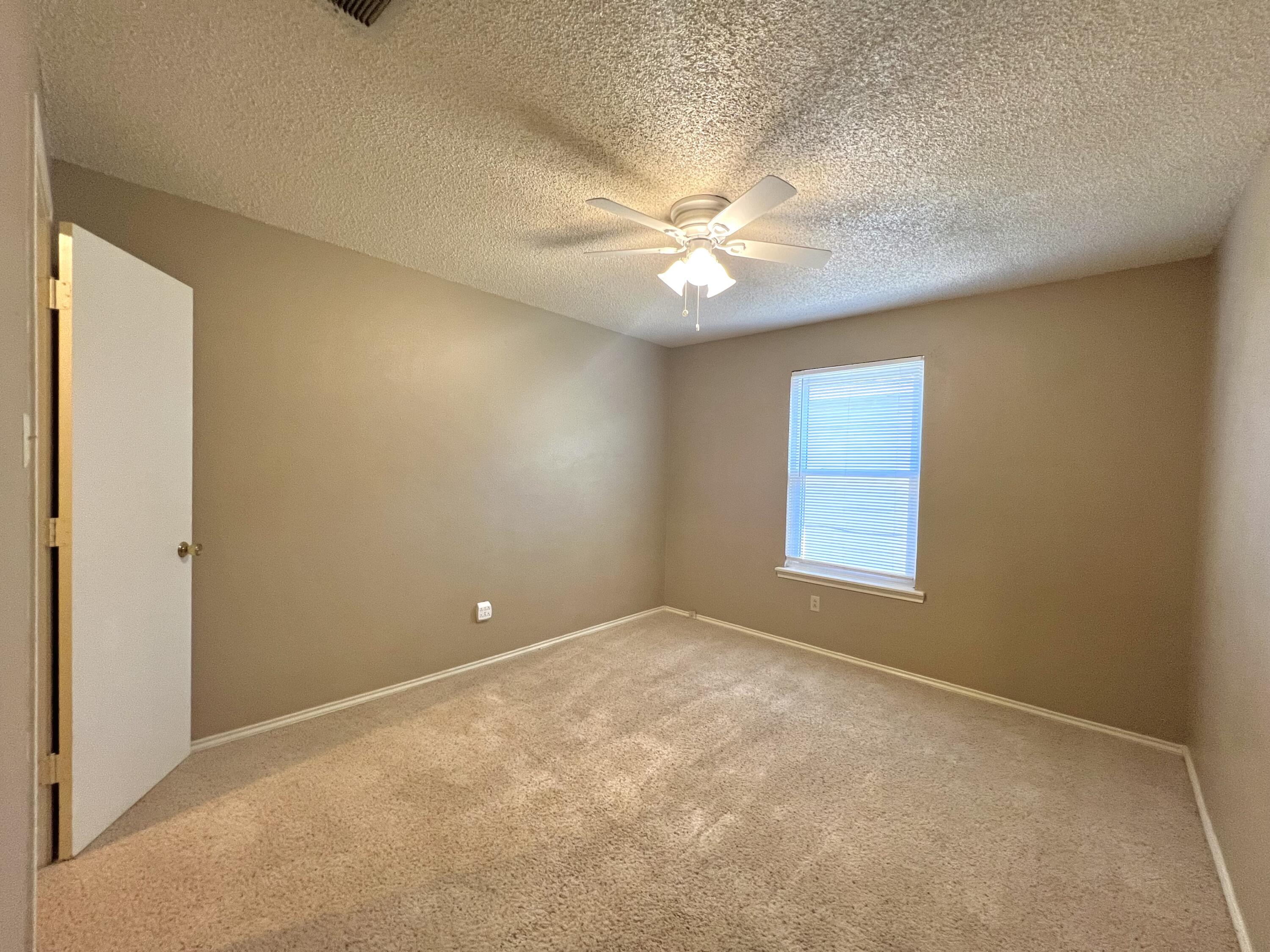 5702 Brownfield Drive, Unit C Lubbock, TX 79414 - Photo 12 of 14 IMG_3738