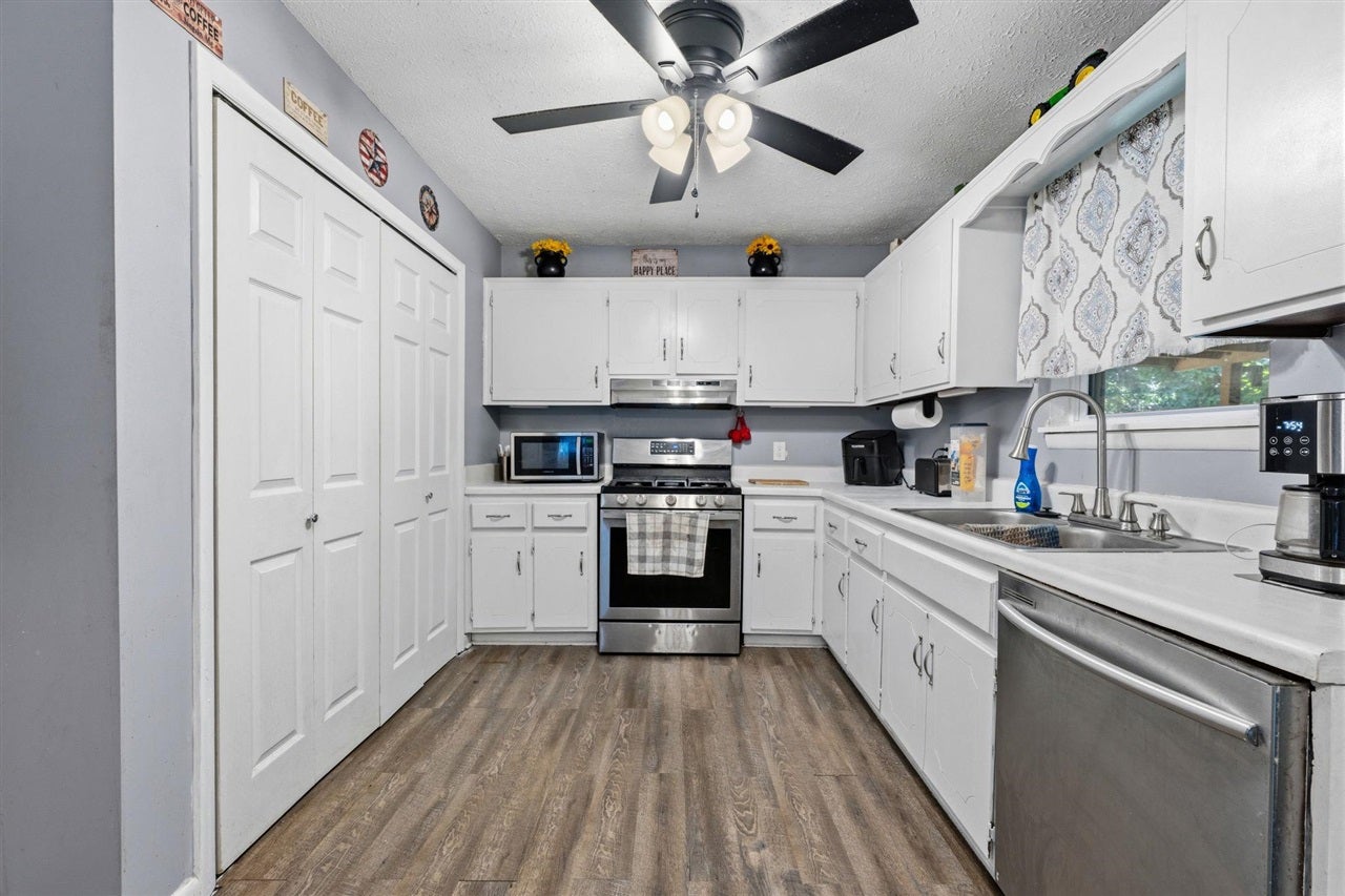 304 Pitcher Road North Morgantown, KY 42261 - Photo 6 of 28 Gallery Image 6