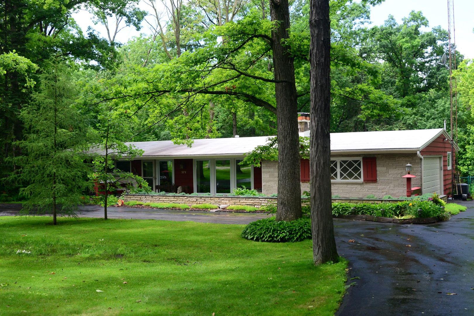 371 South St Marys Road Libertyville, IL 60048 - Photo 5 of 32