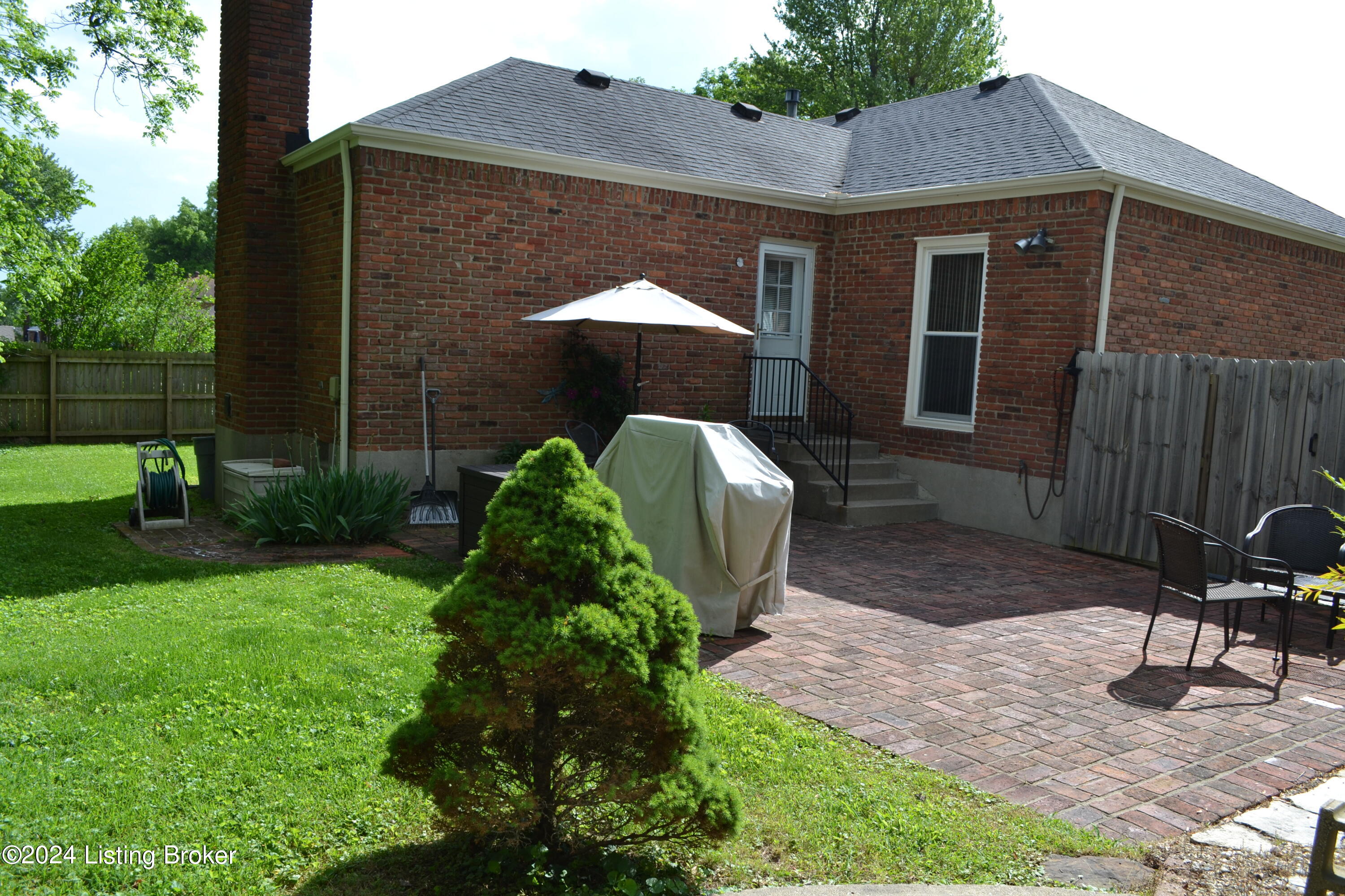 9302 Collingwood Road Louisville, KY 40299 - Photo 9 of 82 DSC_0009