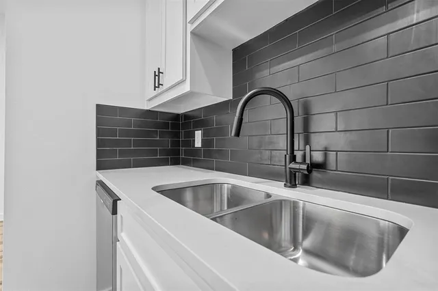 a close view of sink and tap