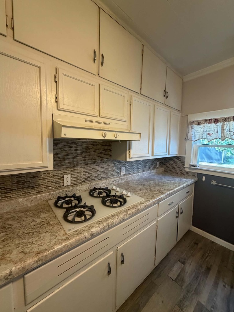 405 South State Street Christopher, IL 62822 - Photo 7 of 17 Gallery Image 7