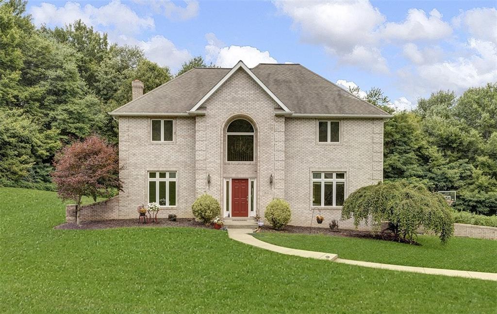 164 Wellington Road Aliquippa, PA 15001 - Photo 1 of 25 Gallery Image 1