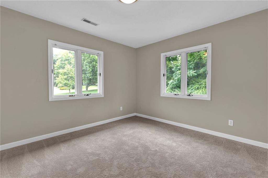 164 Wellington Road Aliquippa, PA 15001 - Photo 16 of 25 Gallery Image 16