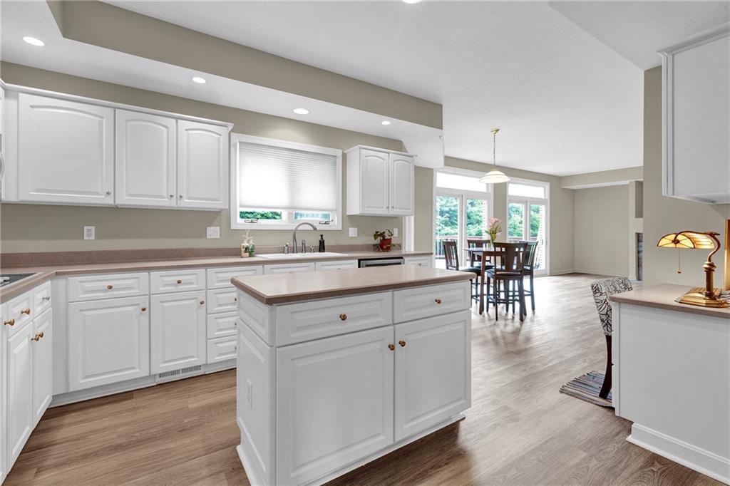 164 Wellington Road Aliquippa, PA 15001 - Photo 4 of 25 Gallery Image 4