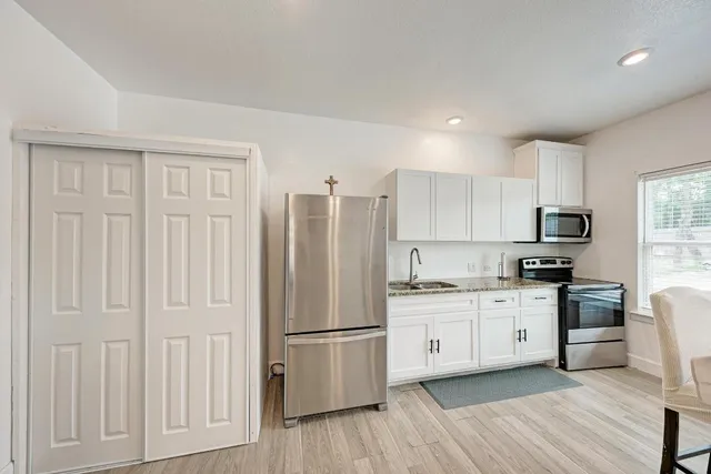 $395,000 | 114 Crepe Myrtle Parkway, Elgin, TX 78621