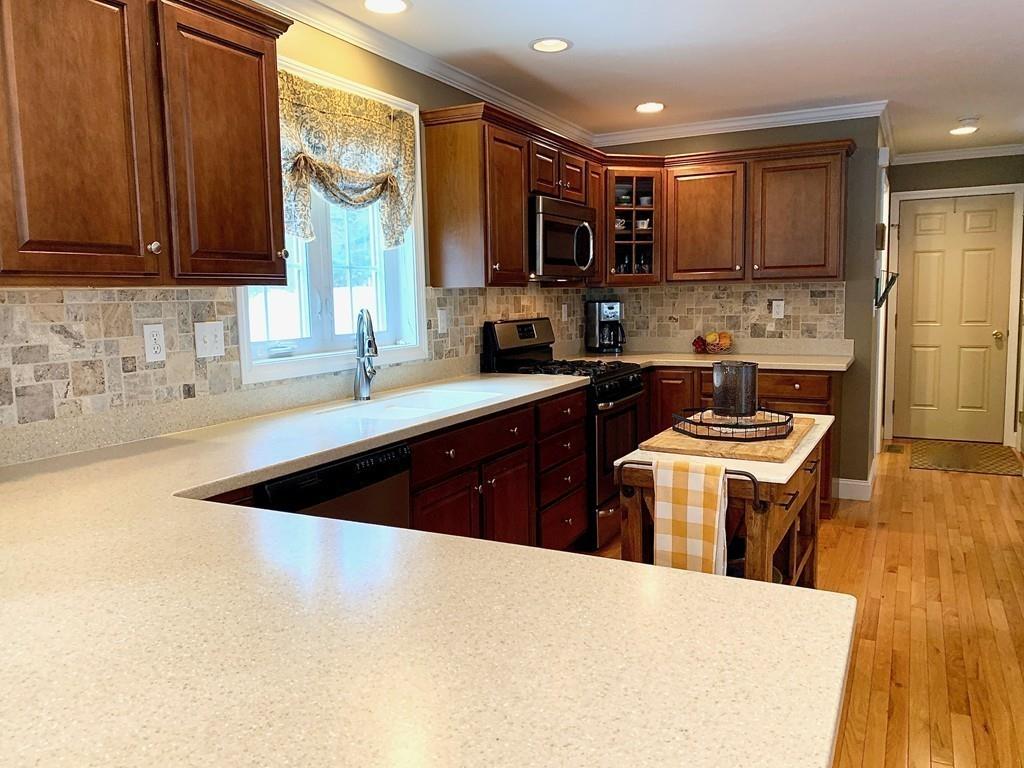 3 Harbor Trace Road Townsend, MA 01469 - Photo 11 of 40