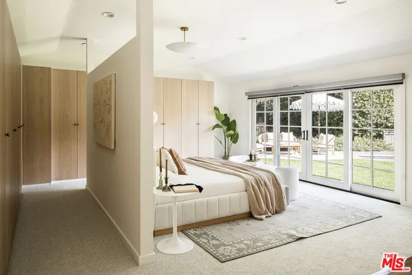 $3,099,000 | 10225 Valley Spring Lane, Toluca Lake, CA 91602