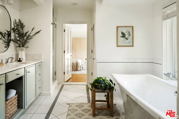 $3,099,000 | 10225 Valley Spring Lane, Toluca Lake, CA 91602