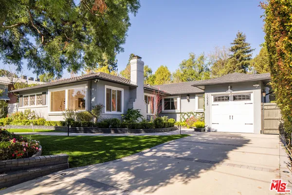 $3,099,000 | 10225 Valley Spring Lane, Toluca Lake, CA 91602