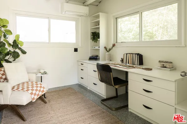 $3,099,000 | 10225 Valley Spring Lane, Toluca Lake, CA 91602