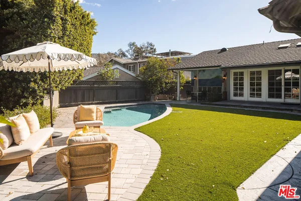 $3,099,000 | 10225 Valley Spring Lane, Toluca Lake, CA 91602