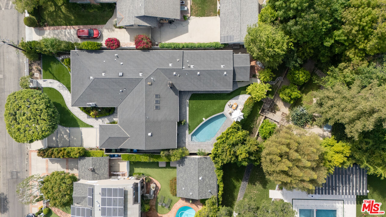 10225 Valley Spring Lane Toluca Lake, CA 91602 - Photo 31 of 35 an aerial view of residential houses with outdoor space