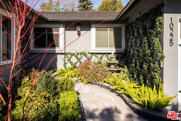 $3,099,000 | 10225 Valley Spring Lane, Toluca Lake, CA 91602