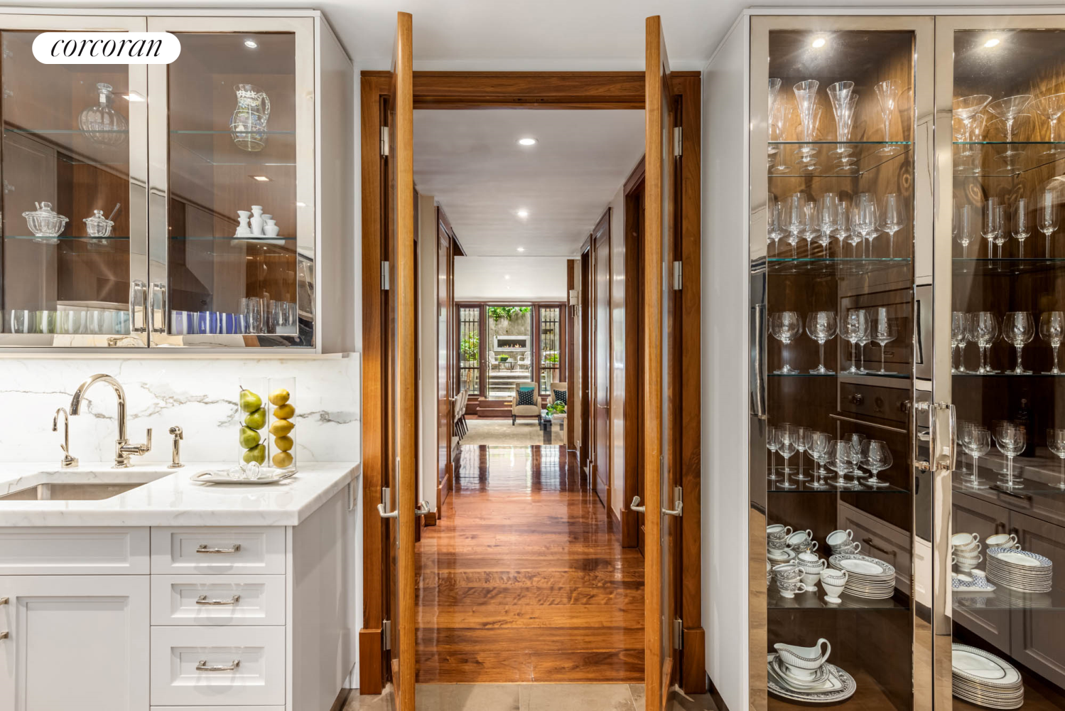 159 East 61st Street Manhattan, NY 10065 - Photo 10 of 24