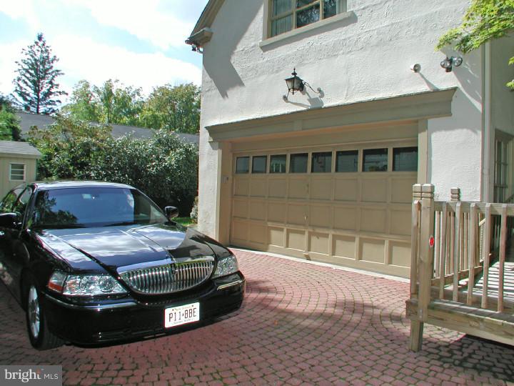 809 Warwick Road Haddonfield, NJ 08033 - Photo 25 of 25 Garage