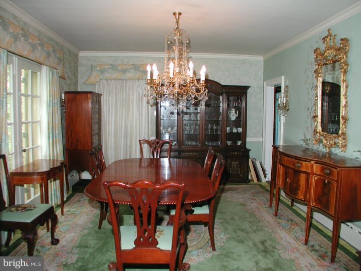 809 Warwick Road Haddonfield, NJ 08033 - Photo 8 of 25 Dining Room