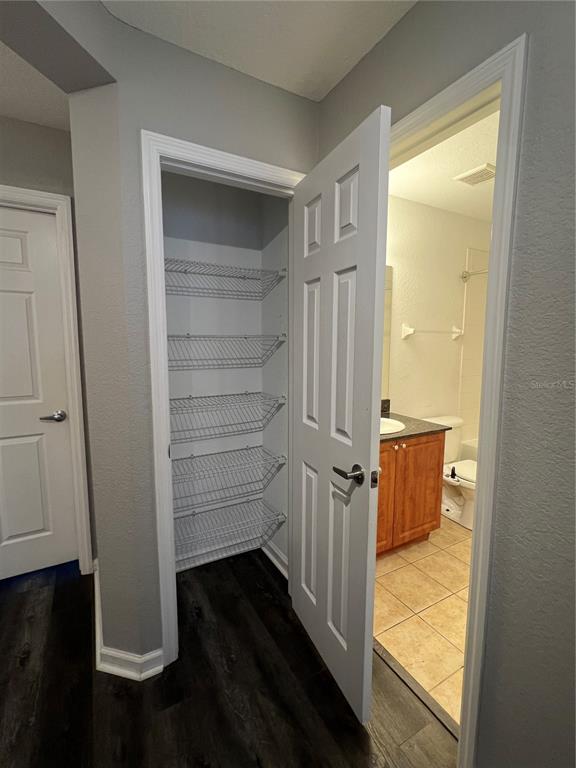 8210 Down Royal Road Tampa, FL 33610 - Photo 26 of 43