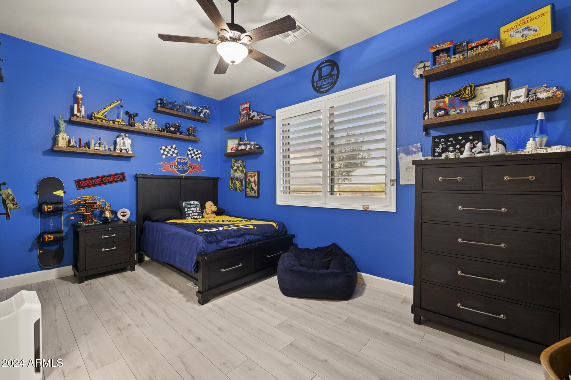 21 West Cloud Road Phoenix, AZ 85086 - Photo 55 of 97 1-148
