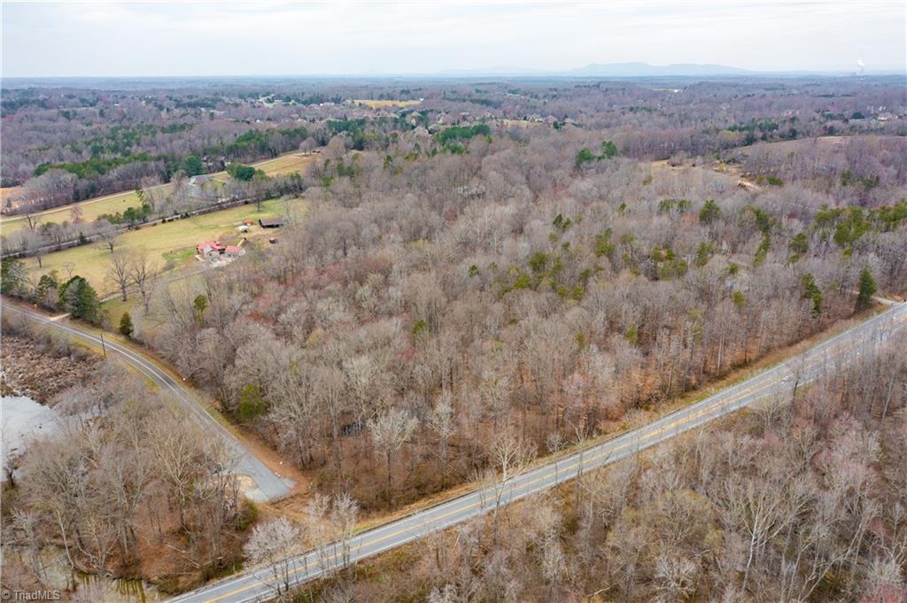 8300 West Harrell Road Kernersville, NC 27284 - Photo 13 of 16 Gallery Image 13