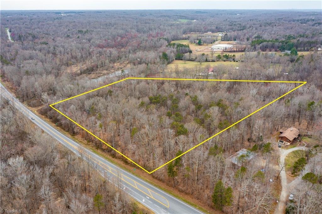 8300 West Harrell Road Kernersville, NC 27284 - Photo 3 of 16 Gallery Image 3