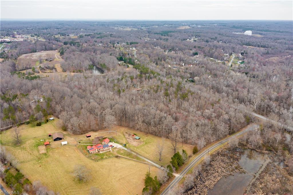 8300 West Harrell Road Kernersville, NC 27284 - Photo 4 of 16 Gallery Image 4