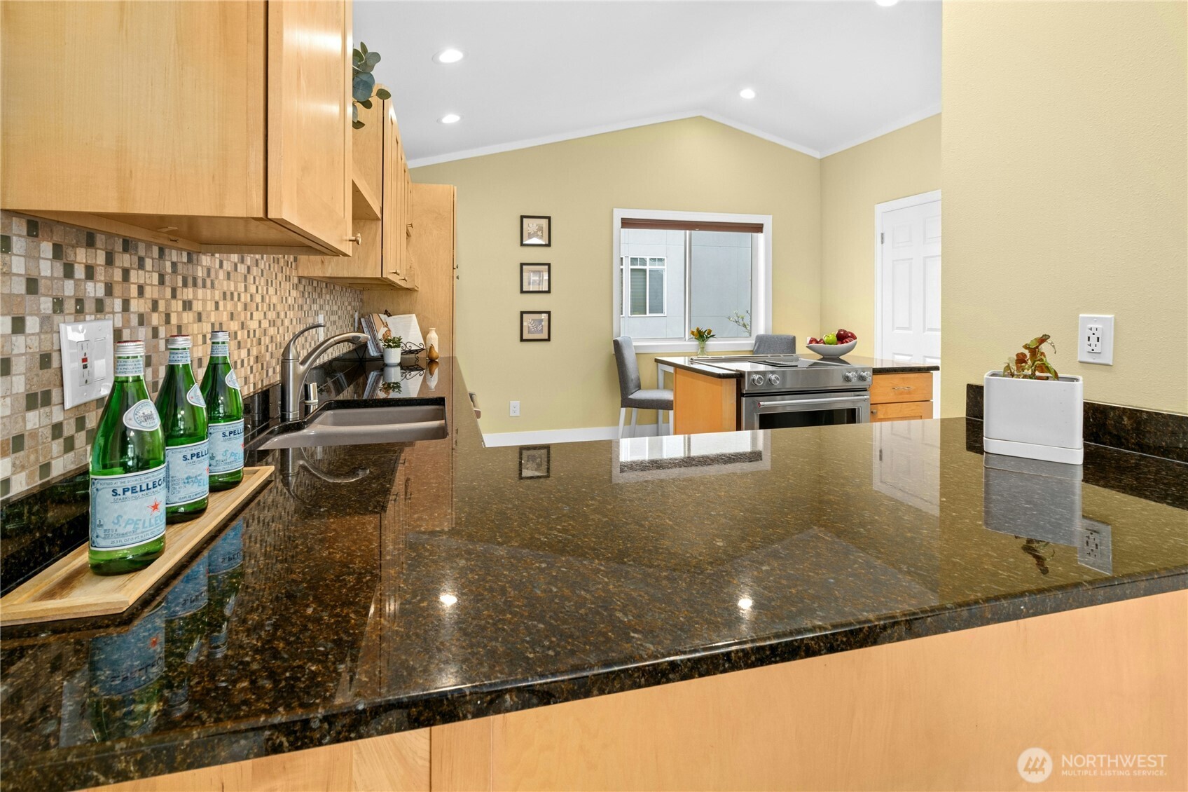 520 Walnut Street, Unit 3 Edmonds, WA 98020 - Photo 20 of 39 Gallery Image 20