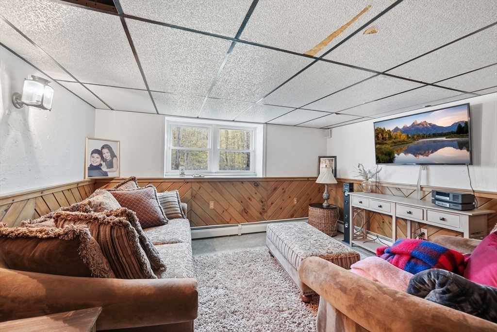 15 Briarwood Road Rutland, MA 01543 - Photo 23 of 37
