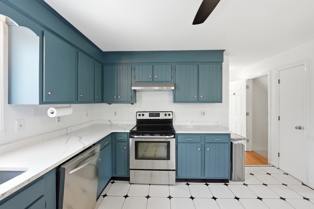 15 Briarwood Road Rutland, MA 01543 - Photo 9 of 37