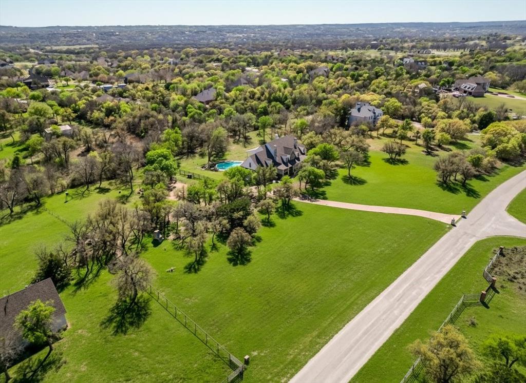 166 East Rio Ridge Azle, TX 76020 - Photo 6 of 40 a view of a big yard