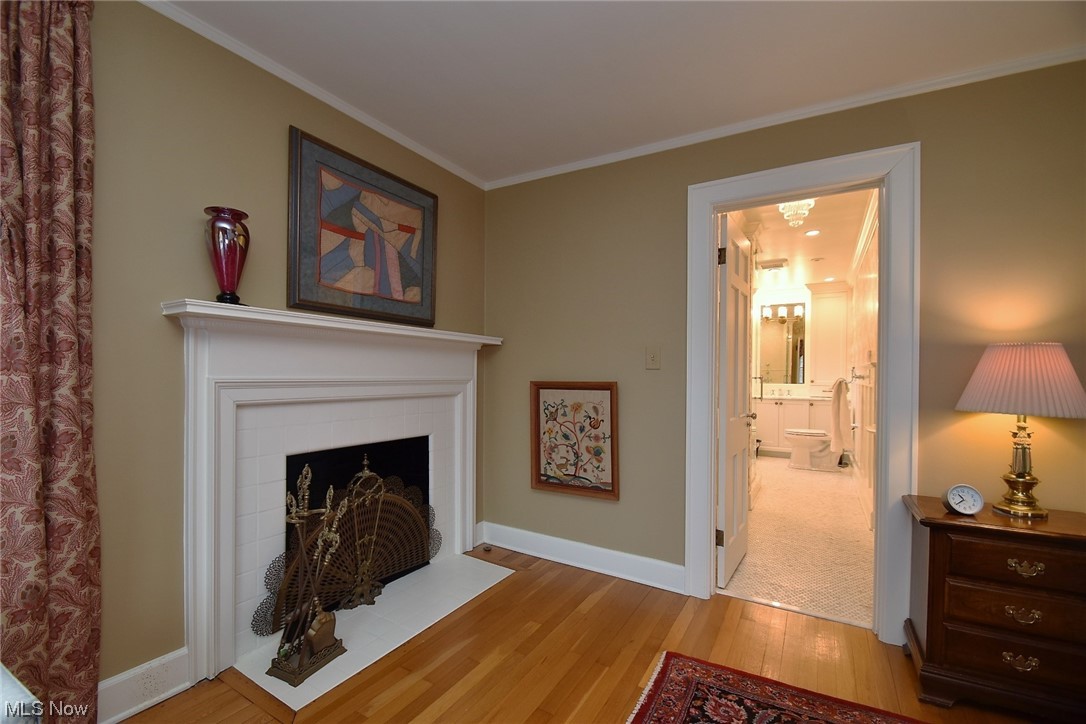 19101 Shelburne Road Cleveland, OH 44118 - Photo 16 of 35 Gallery Image 16